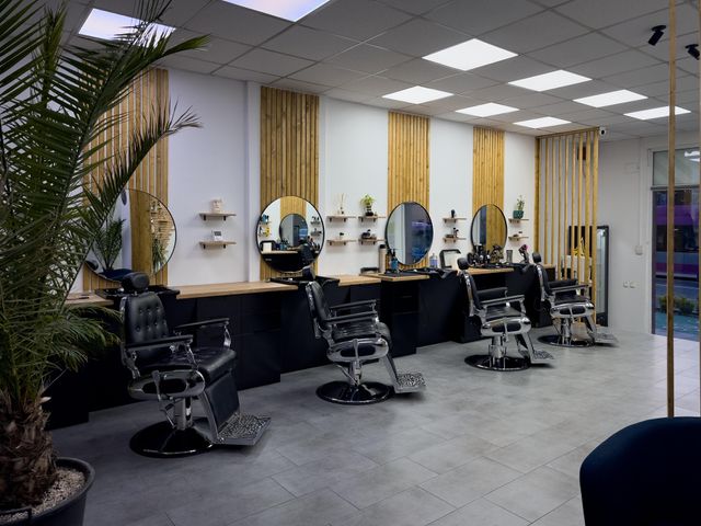 imagine galerie The Spot Barbershop  2