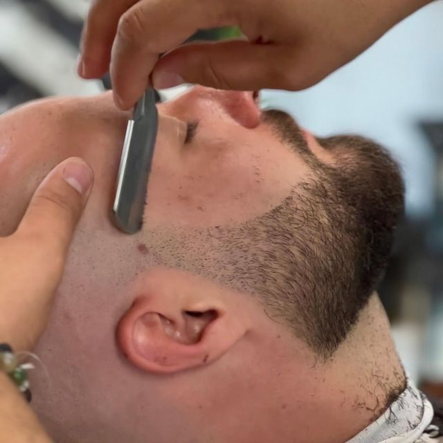 imagine galerie 87 Crew Barbershop  2