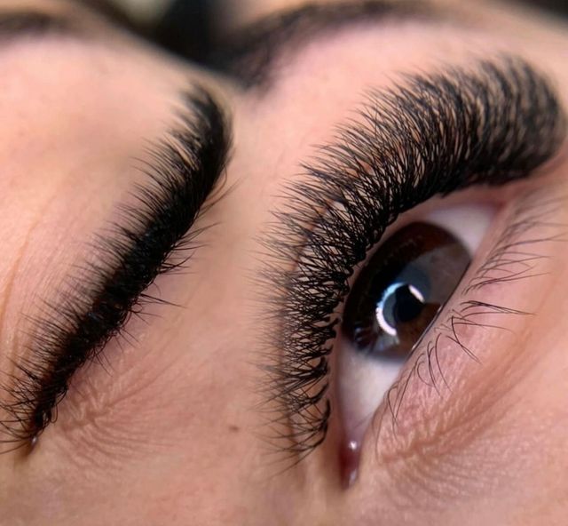 imagine galerie Izabela Valentina Lash&Brow Specialist 3