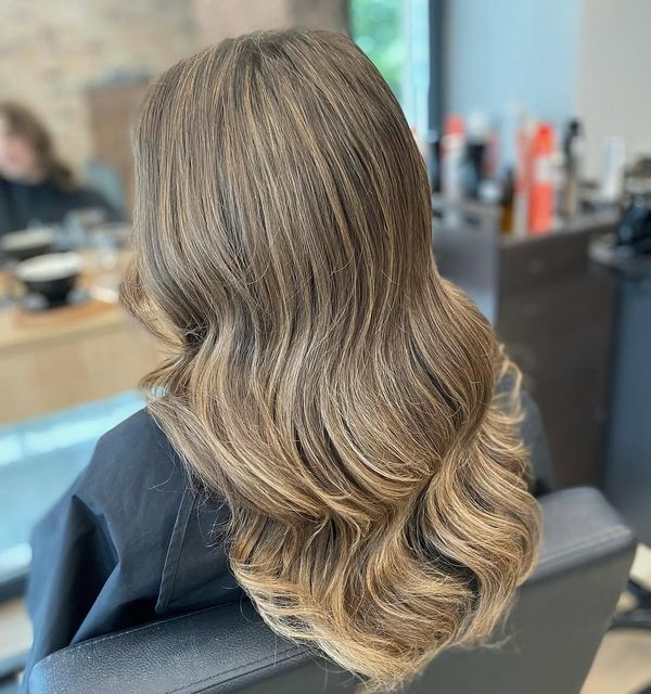 imagine galerie Bianca Costea - Salon Maryam 4