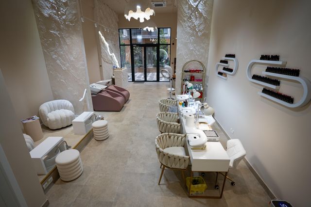 imagine galerie Luna Skincare Popesti 4