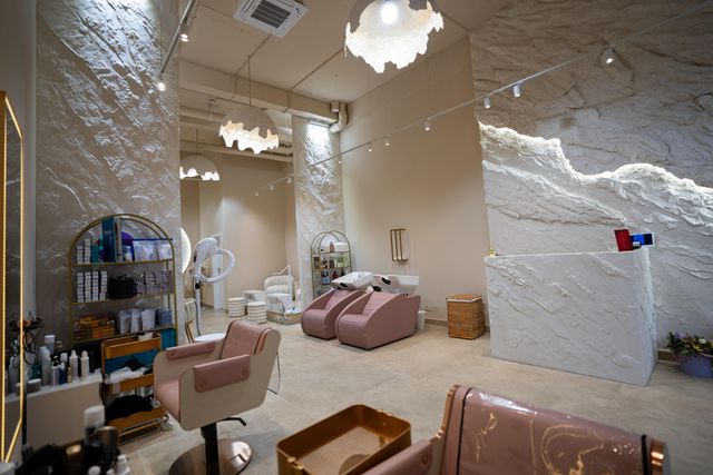 imagine galerie Luna Skincare Popesti 3