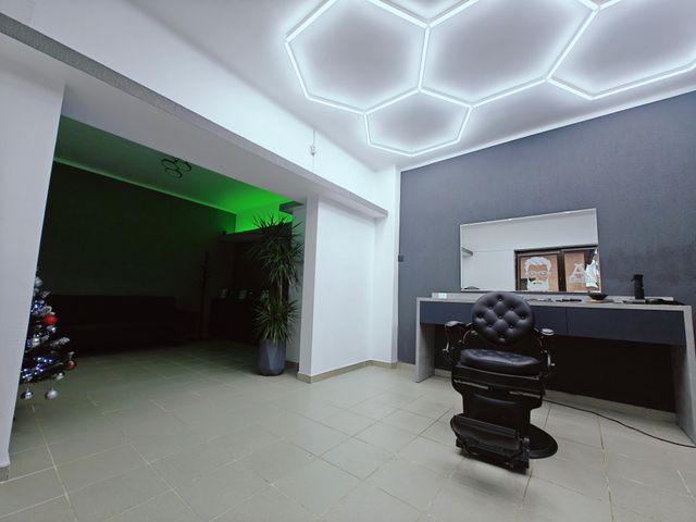 responsive image 0