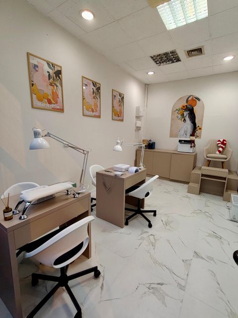 imagine galerie La Unghiute - Orizont 1