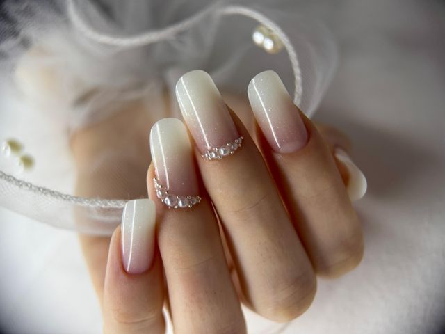 responsive image 44