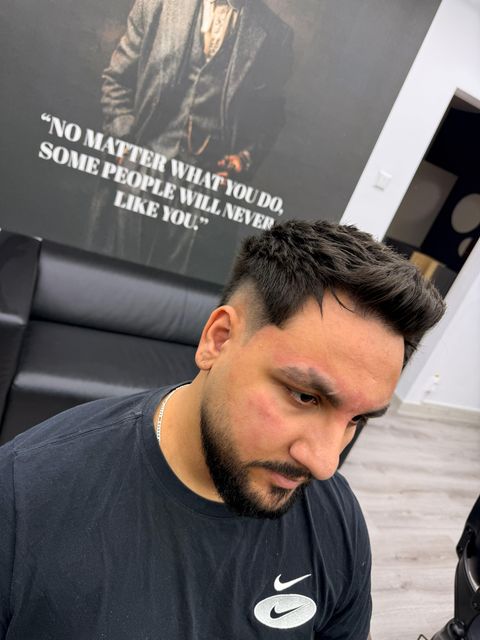 imagine galerie All in Vibe beauty &barber  5