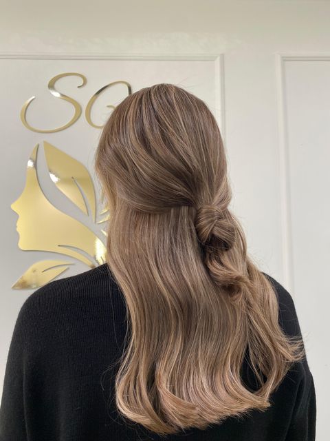imagine galerie Bianca Costea - Salon Maryam 2