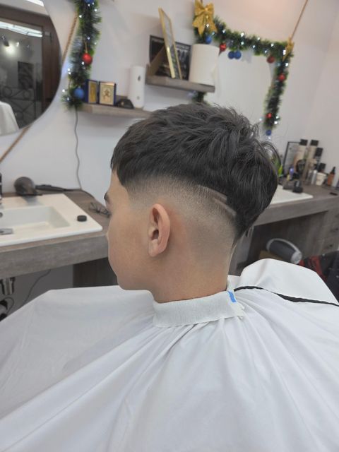 imagine galerie MEN's Barbershop 6