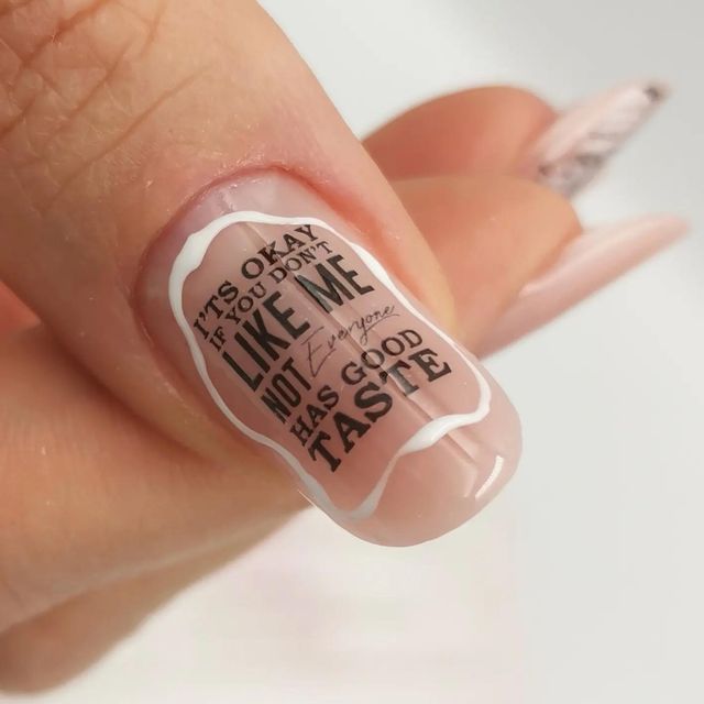 imagine galerie Em's Nails 3
