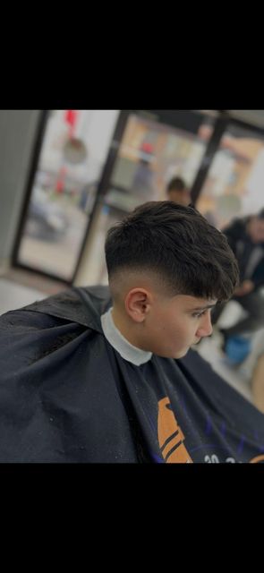 imagine galerie El Capitan Barbershop Amaradia 2