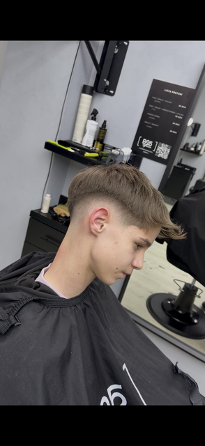 imagine galerie Bada the barber [ B25 BARBERS ] 2