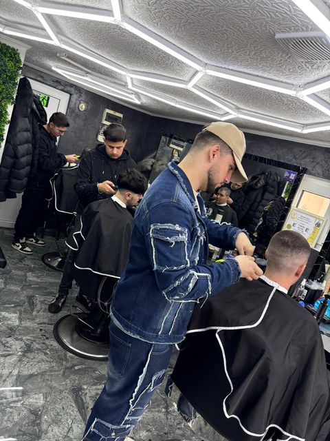 imagine galerie Man’s Barbershop Tunari 3