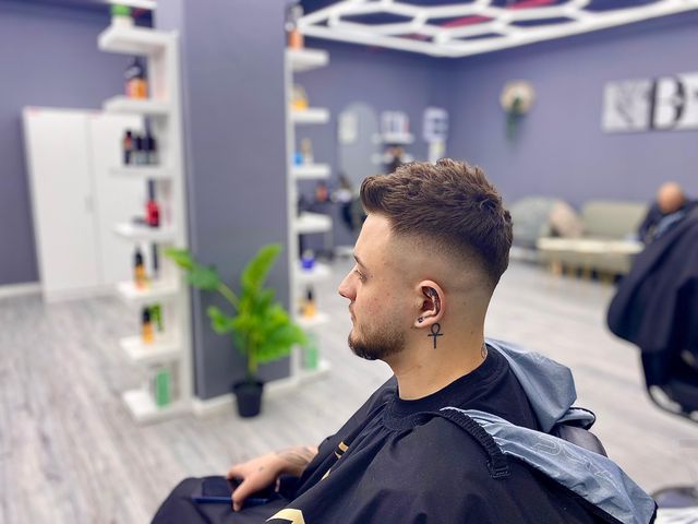 imagine galerie Busu The Barber 1