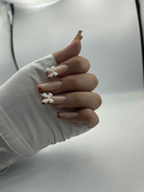 responsive image 128