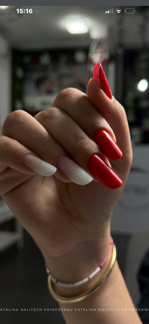 responsive image 161
