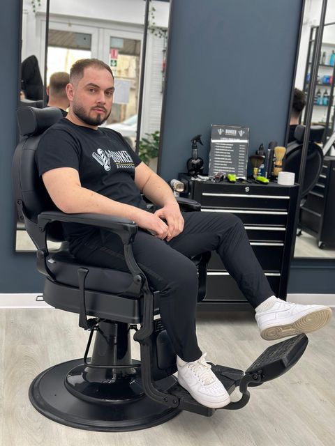 imagine galerie Bunker Barbershop Alexandru Iași 6