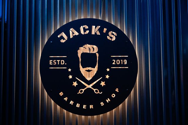 imagine galerie Jacks Barber Shop Mamaia 4