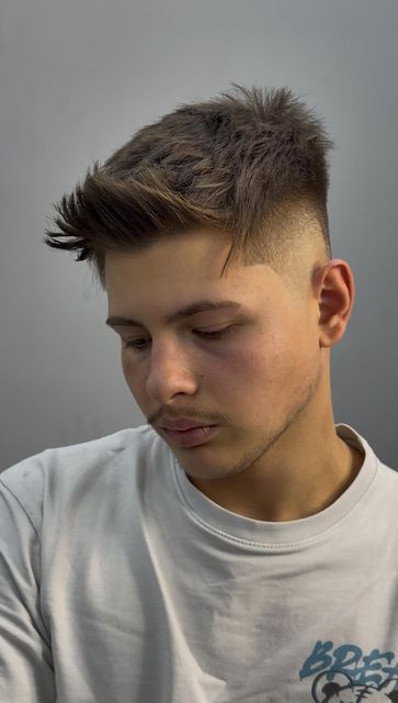 imagine galerie Men's Cave Barbershop 1