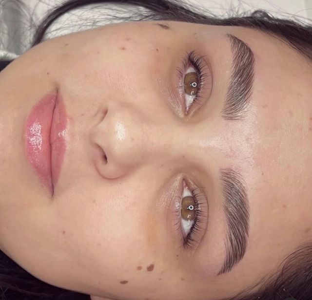 imagine galerie Olivia Oana Brow & Makeup Artist 5