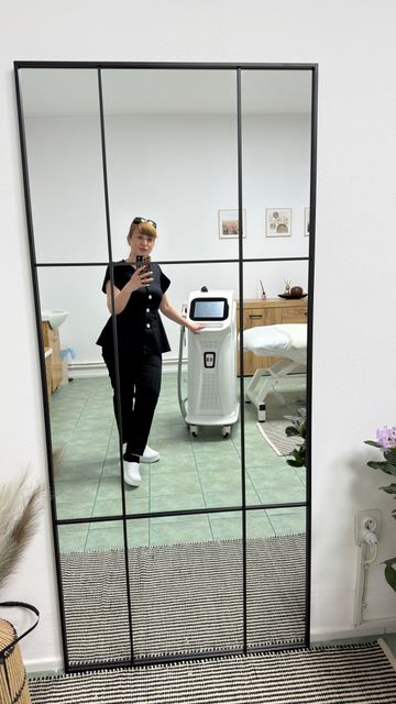 imagine galerie CRYSTAL BEAUTY SALON 3