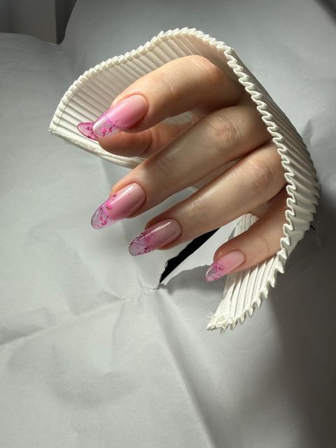 responsive image 182