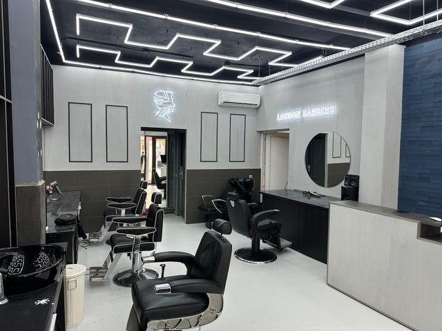 imagine galerie London Barbers 2