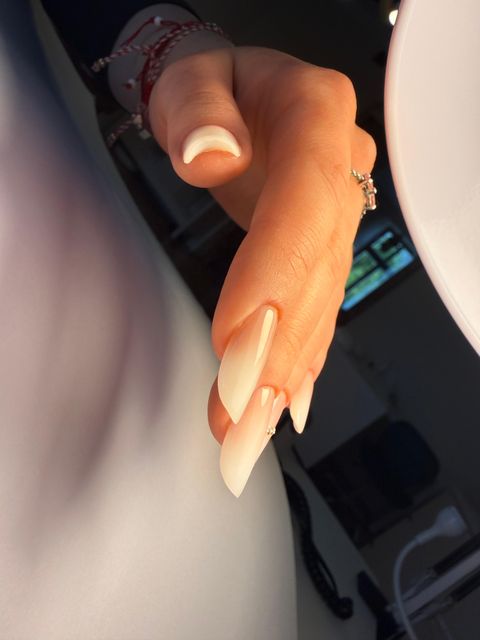 imagine galerie NailsX by Diana Stan 4