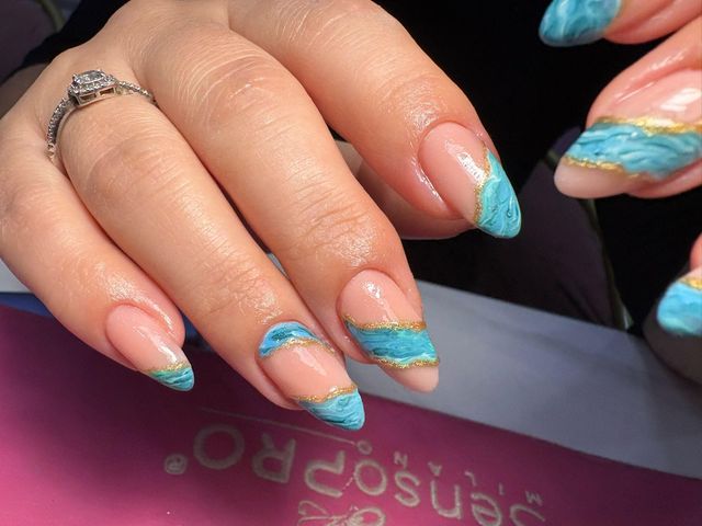 imagine galerie Gloss Nail Salon 2