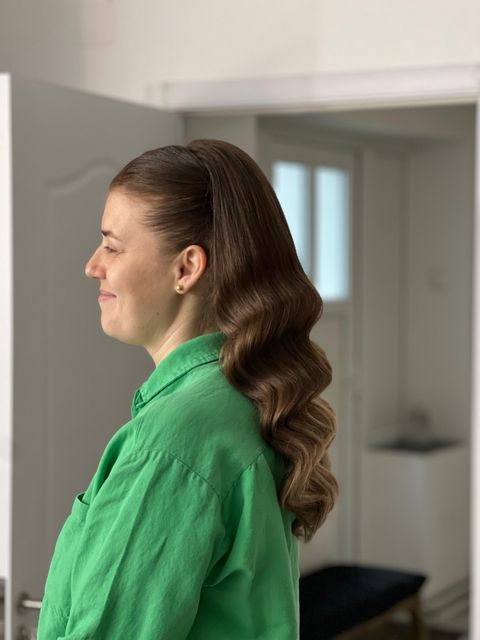responsive image 136