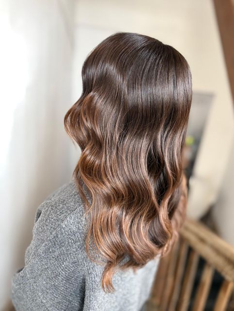 imagine galerie Nina Hair Studio 6
