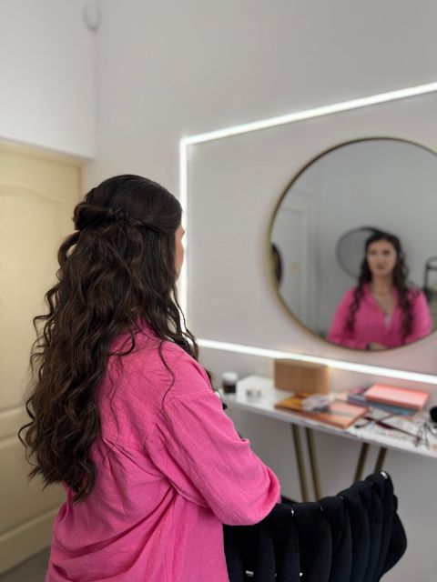 responsive image 143