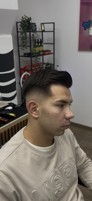 imagine galerie Amurg Barber 5