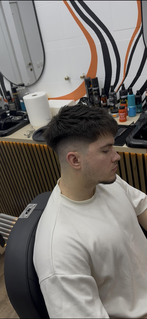 imagine galerie Amurg Barber 4