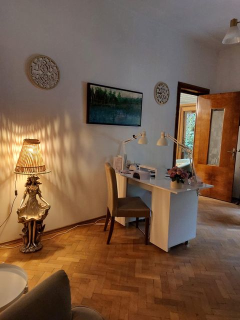 responsive image 18