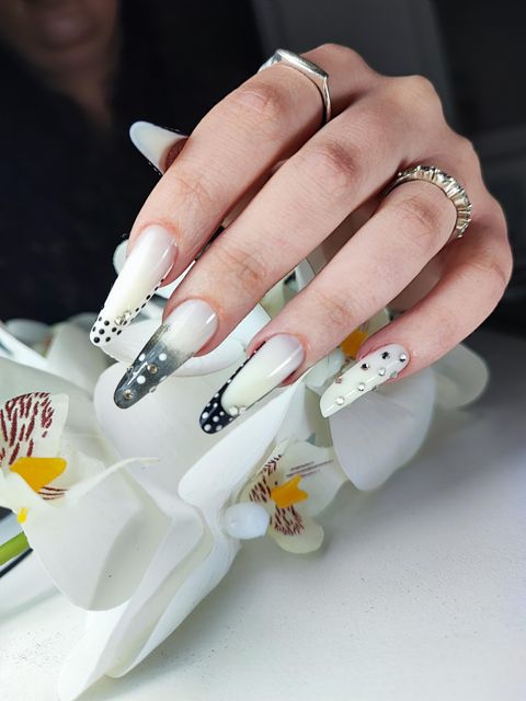 responsive image 129