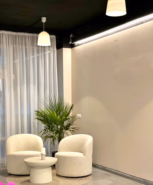 imagine galerie     Dermiq | Tratamente Faciale Avansate 4