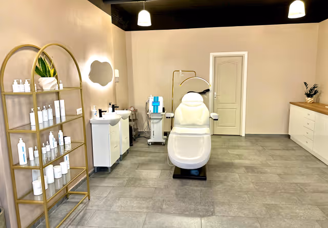imagine galerie     Dermiq | Tratamente Faciale Avansate 5