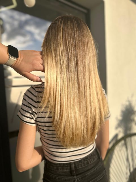 imagine galerie Alexandra Corcheș Hair-Stylist  3