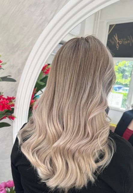 imagine galerie Antonia Hairstylist ✂️💁🏼‍♀️🤗 1