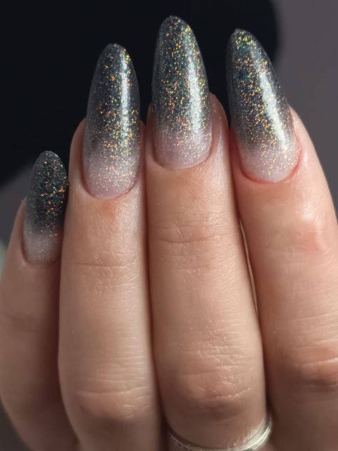 responsive image 44
