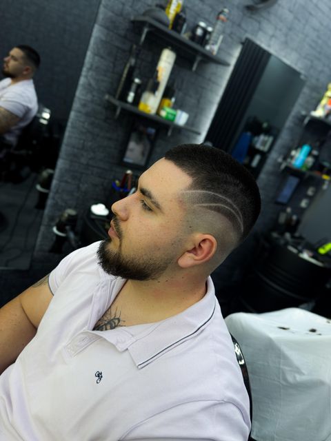 imagine galerie Istvan The Barber 4