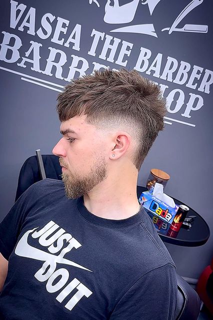 imagine galerie Vasea The Barber 3