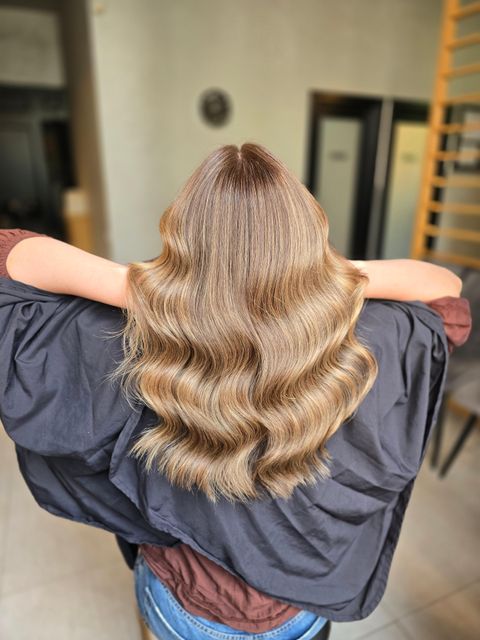 imagine galerie Estera Uta Hairstyle 5