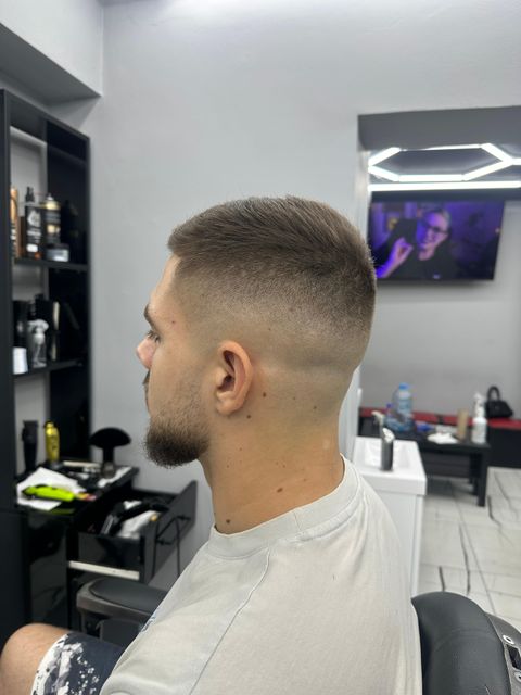 imagine galerie SFD CUTS(Sebastian Bajan Hairstyle) 6