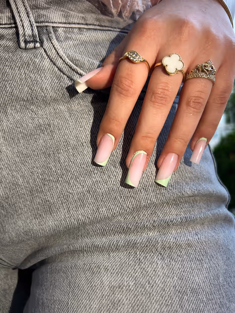 imagine galerie ML Nails & NLK Barber Room 4