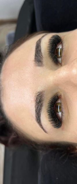 imagine galerie Miruna Lashes 6