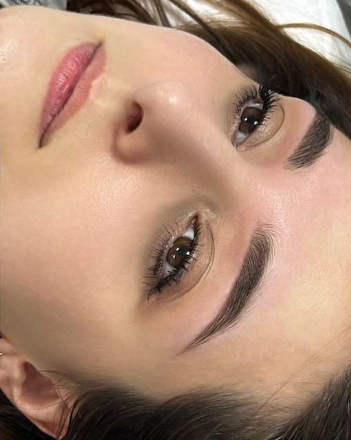 imagine galerie Flori Rotaru Beauty & Brows 3