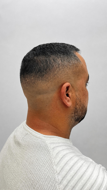 imagine galerie Marius the barber 5