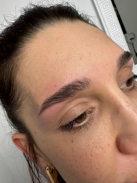 imagine galerie Antonia Bucur | Brow Artist 5