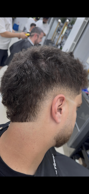 imagine galerie Dorin Tudoroiu Salon 💈 Alexandru Petre 💈 5